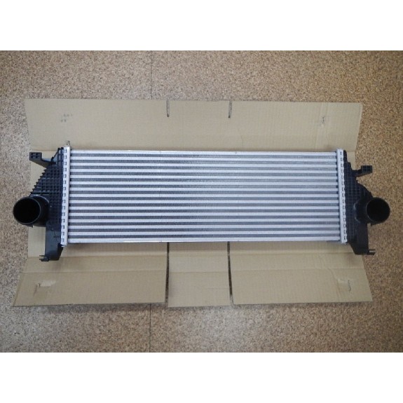 chlodnica-intercooler-jeep-grand-cherokee-wk2-2011-2021-30-crd-diesel