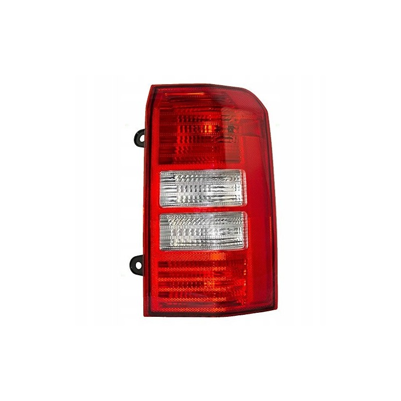 lampa-prawa-4-zarowk-europa-tyl-jeep-patriot-07-18