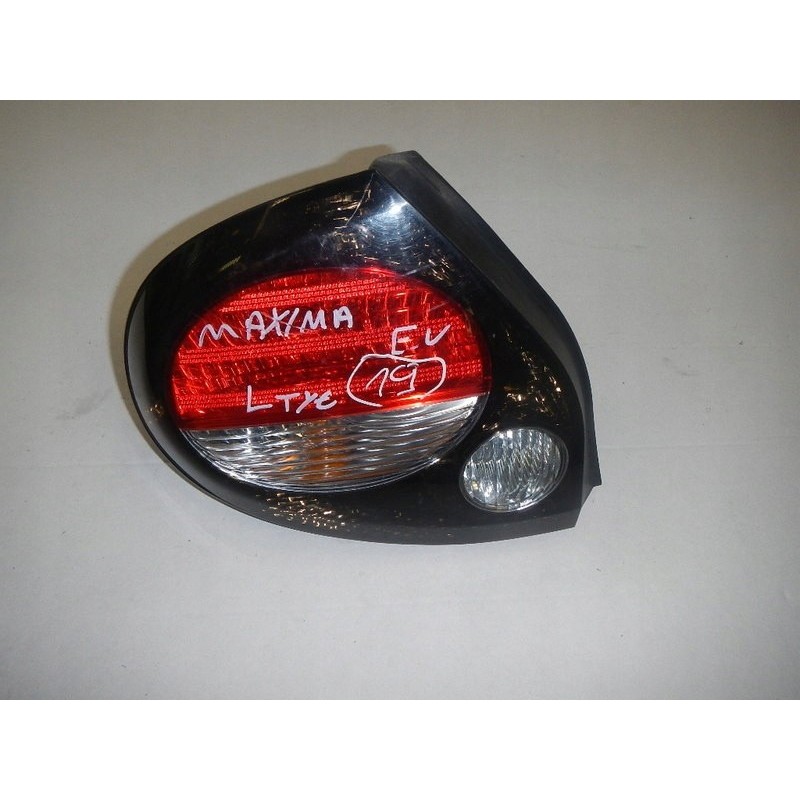 lampa-tyl-lewa-nissan-maxima-usa-2000-2003