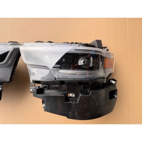 dodge-ram-limited-19-typ-trx-lampa-lampy-led-mocowania-lewa-prawa-czarne