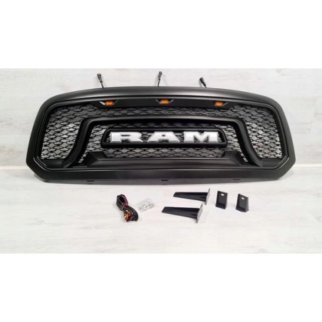 dodge-ram-1500-2013-18-atrapa-grill-styl-wzor-rebel-lampki-instalacja