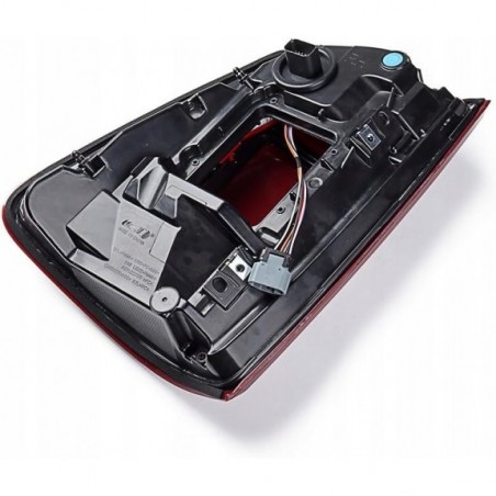 DODGE RAM 1500 2019-24 LAMPA TYŁ PRAWA LED Z CZERWONY POD BSM MARTWE POLE