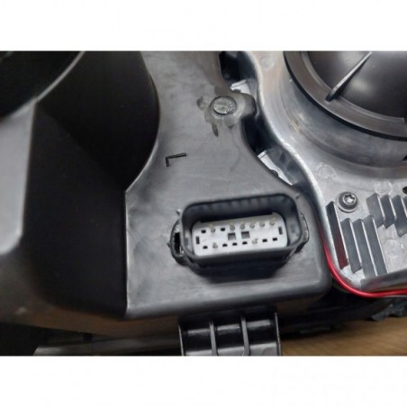 DODGE CHALLENGER 2015-2023 LAMPA XENON LED PRAWY GOŁY EUROPA E4