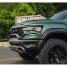 DODGE RAM 2013-2018 BODY KIT ZDERZAK MASKA BŁOTNIKI LAMPY KOMPLET STYL TRX
