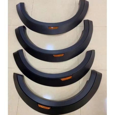 FORD F-150 2015-2017 POSZERZENIA NAKŁADKI BŁOTNIKÓW + ODBLASKI RAPTOR STYL