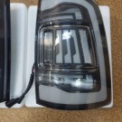 DODGE RAM 1500 2009-18 LAMPA LAMPY KPL TYŁ LED EUROPA ŻÓŁTY KIERUNEK CZYSTE