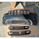 JEEP GRAND CHEROKEE WK2 2017-2021 ZDERZAK PRZÓD KOMPLETNY Z CHROMAMI