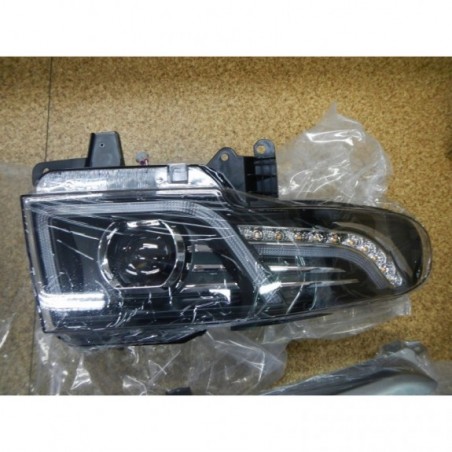 TOYOTA FJ CRUISER XJ10 2007-2015 LAMPA LAMPY PRZÓD LED VLAND EUROPA + GRILL