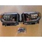 LAMPA LAMPY TITANIUM LED VLAND ŚRODEK SREBRNY KPL. TOYOTA TUNDRA 2014-2018