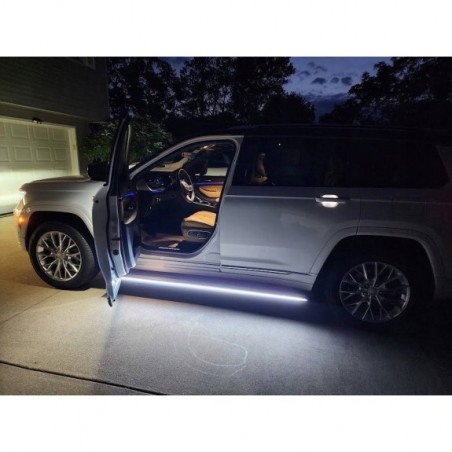 JEEP GRAND CHEROKEE WL 2021- PRÓG PROGI ELEKTRYCZNE STOPNIE WYSUWANE Z LED