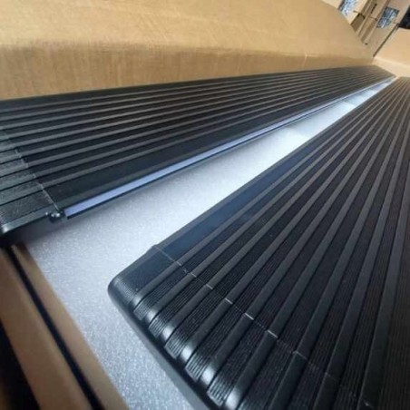 JEEP WRANGLER JK 4 DRZWI 2007-2017 PRÓG PROGI ELEKTRYCZNE STOPNIE WYSUWANE