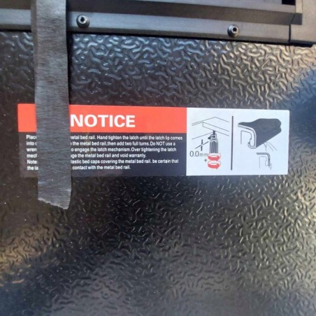 POKRYWA PAKI DŁUGA 6.4 ROLETA ŻALUZJA TWARDA LAMPKA DODGE RAM 1500 2009-24