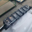 JEEP GRAND CHEROKEE SUMMIT WL 2021-2025 ATRAPA GRILL GÓRNY Z CHROM KAMERA