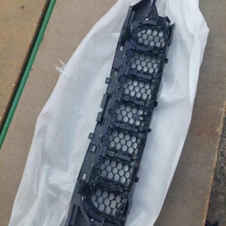 JEEP GRAND CHEROKEE SUMMIT WL 2021-2025 ATRAPA GRILL GÓRNY Z CHROM KAMERA
