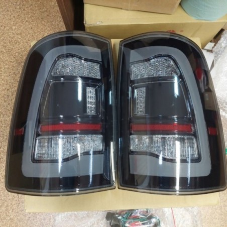 DODGE RAM IV 2009- LAMPA LAMPY KPL DYMIONE LED ŻÓŁTY KIERUNEK NA WZÓR GEN.5
